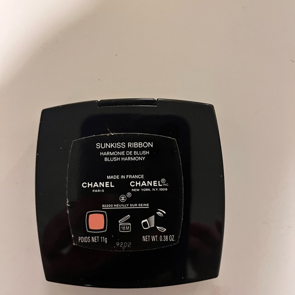 CHANEL Black Blush Harmony Compact - Picture 4 of 5